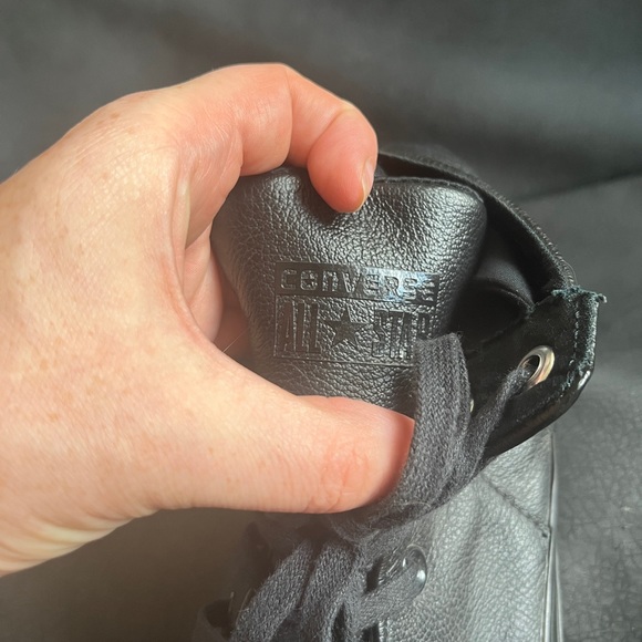 Converse All Star Black Leather high tops - Picture 6 of 8